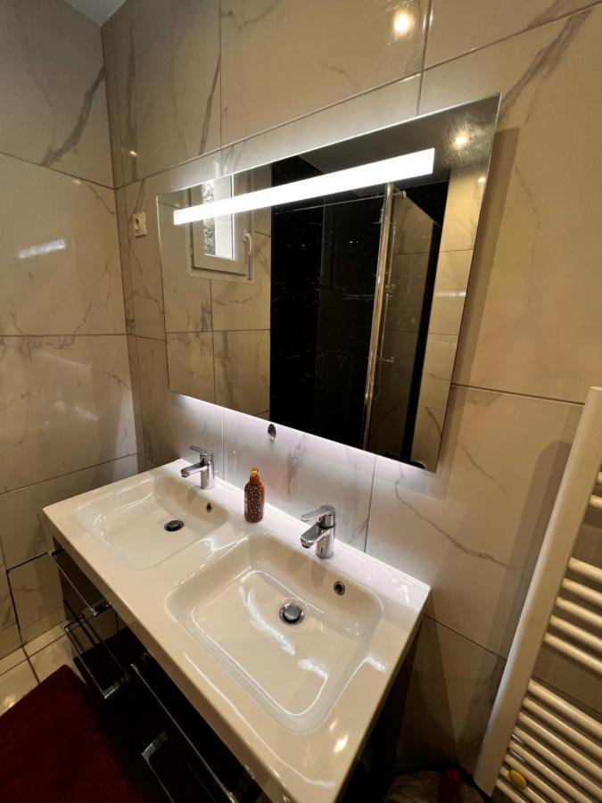 Appartement F3 ,2 Bedrooms With Parking Aeroport Orly A 20Mn Сен-Мишель-сюр-Орж Экстерьер фото